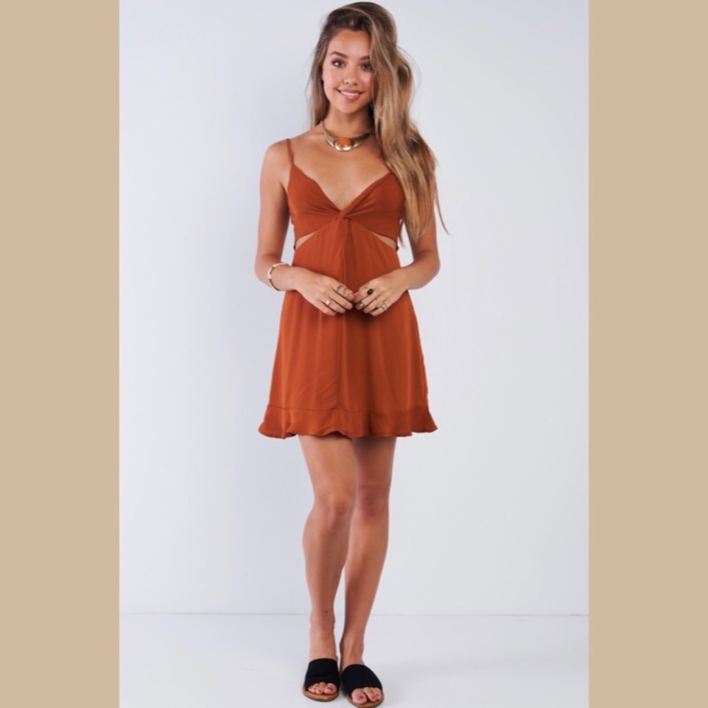 🧡ONLY 1 L AND 1 M LEFT Poppy Cut Out Mini Dress🧡 - Picture 3 of 3